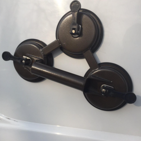 Вакуумна лапа за стъкло метална тройка