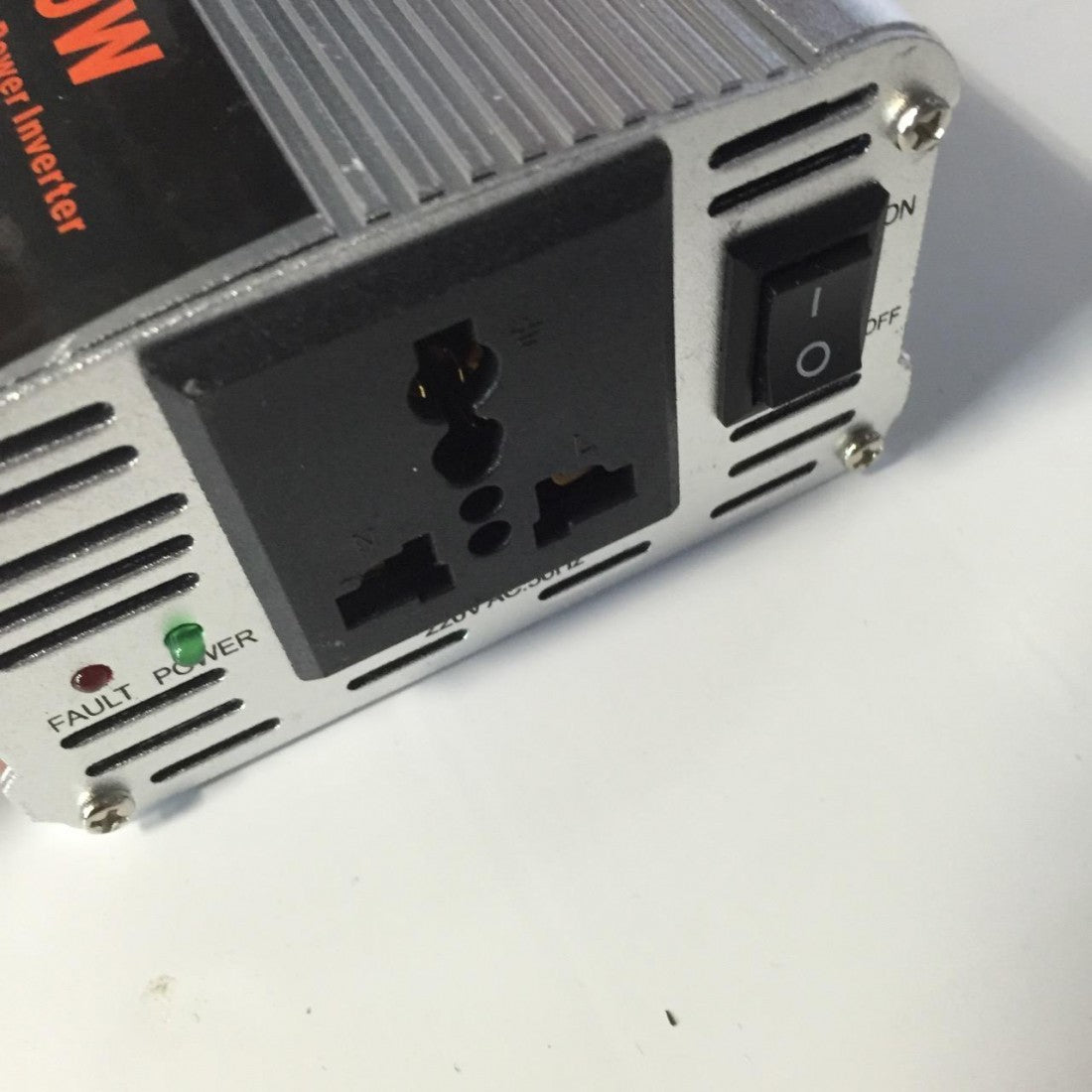 Инвертор на напрежение DAK 1000w 12V,24V/220V